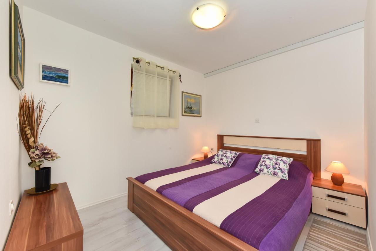 Lovely In The Groundfloor Apartment *